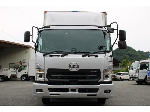 UD Trucks Condor 4