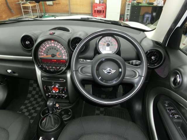 MINI Crossover 2