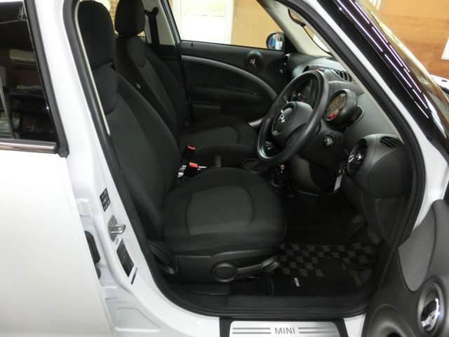 MINI Crossover 10