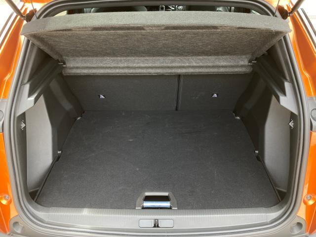 Peugeot SUV 2008 12