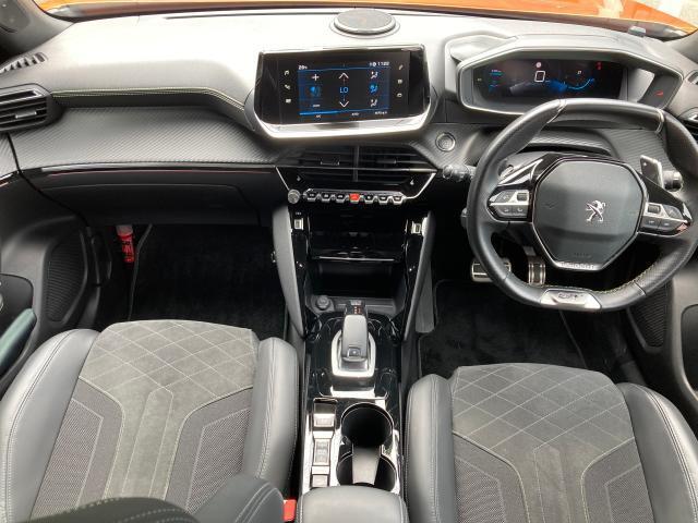 Peugeot SUV 2008 9