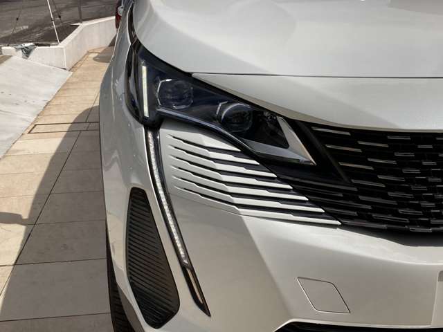 Peugeot 5008 9