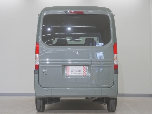 Honda N-VAN 8