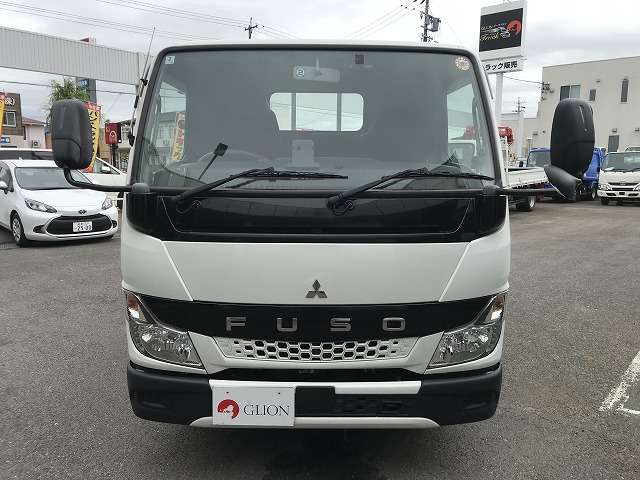 Mitsubishi Fuso Canter 2