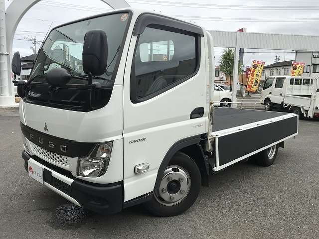 Mitsubishi Fuso Canter 9