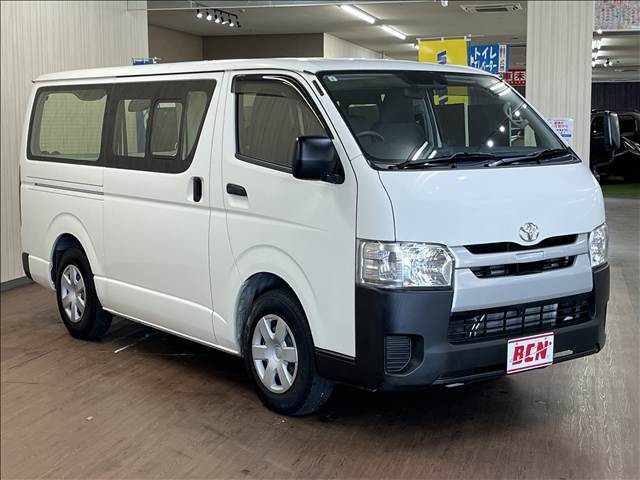 Toyota Hiace Van 3