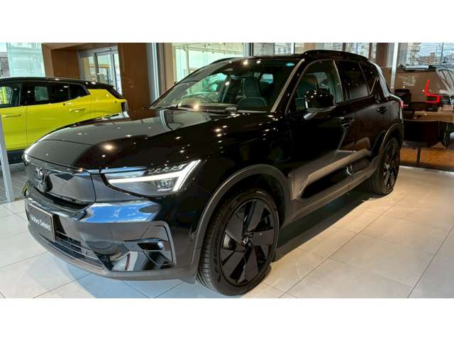 Volvo EX40 3