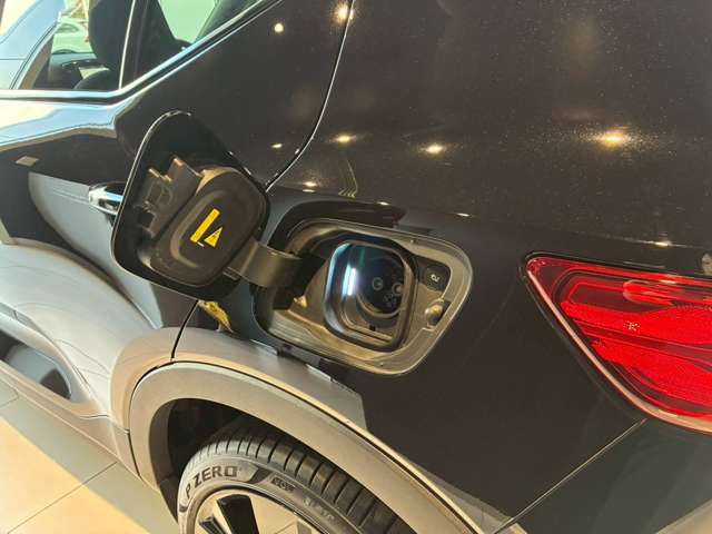 Volvo EX40 9