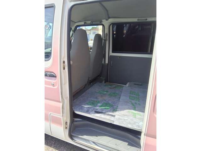 Mitsubishi Minicab Van 10