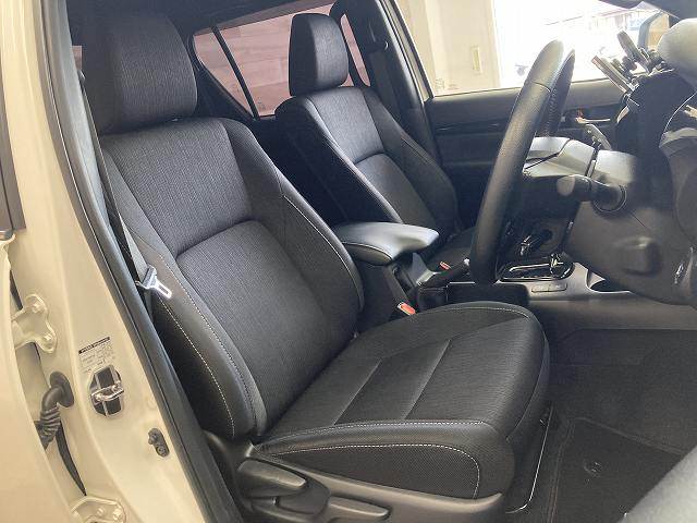 Toyota Hilux 11