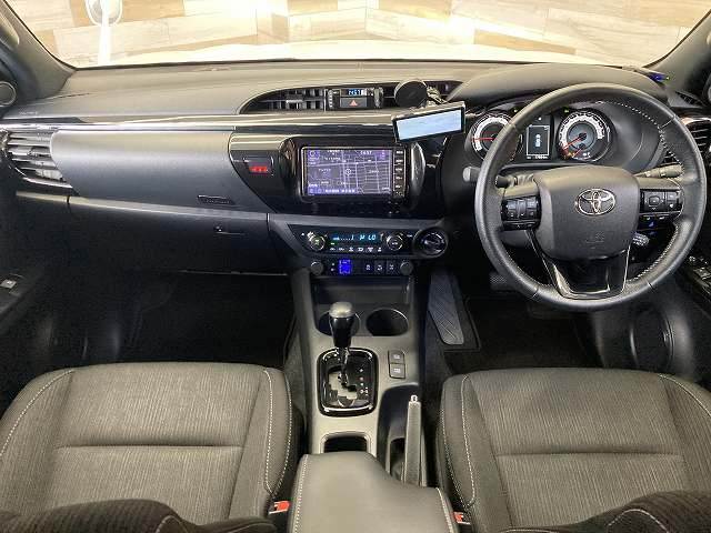 Toyota Hilux 2