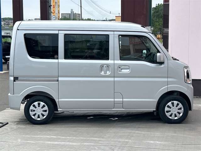 Suzuki Every 12