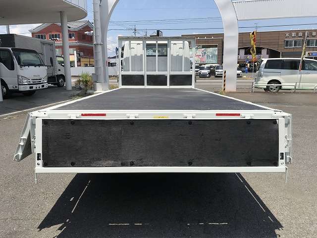 Mitsubishi Fuso Canter 12
