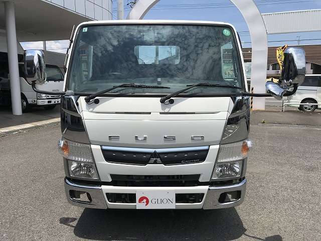 Mitsubishi Fuso Canter 2
