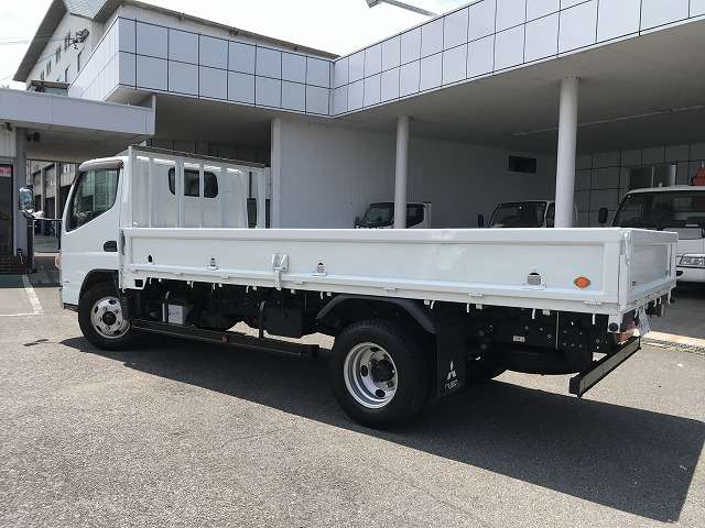 Mitsubishi Fuso Canter 4