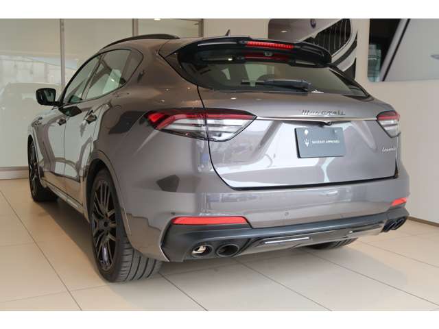Maserati Levante 12
