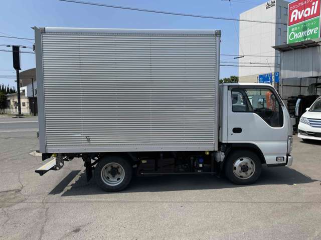 Isuzu Elf 6