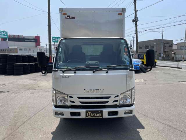 Isuzu Elf 8