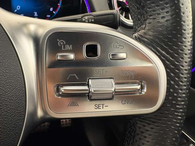 Mercedes-Benz GLB 8