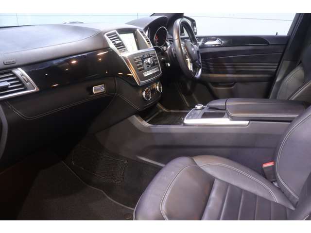 Mercedes-Benz MClass 11
