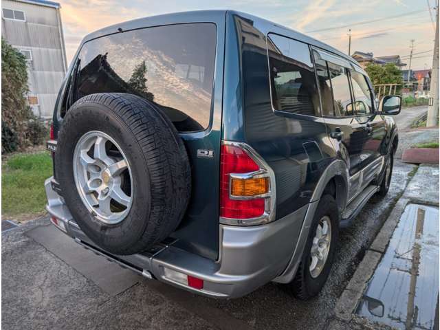 Mitsubishi Pajero 3