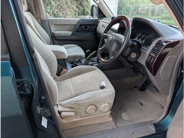Mitsubishi Pajero 5