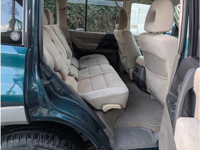 Mitsubishi Pajero 6