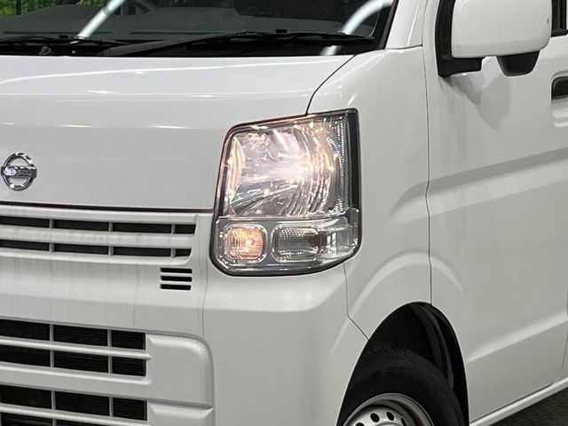 Nissan NV100 Clipper 12