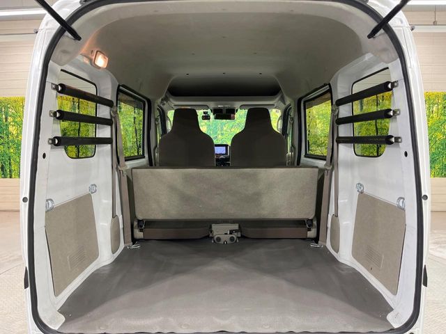 Nissan NV100 Clipper 10