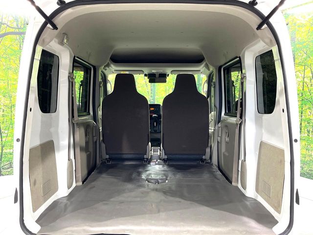 Nissan NV100 Clipper 10