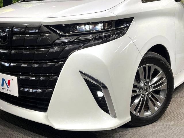 Toyota Alphard 12