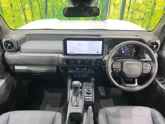 Toyota Land Cruiser FJ 2