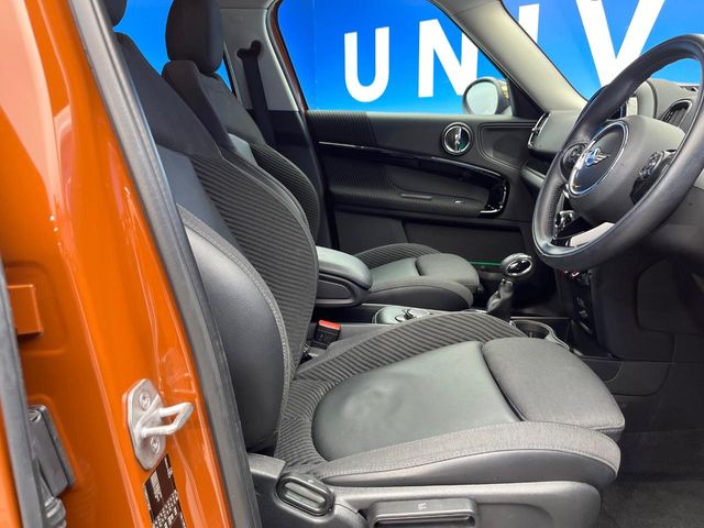 MINI Crossover 9