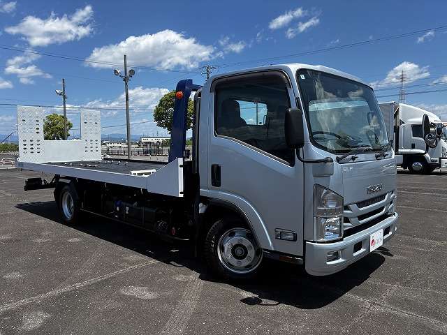 Isuzu Elf 10