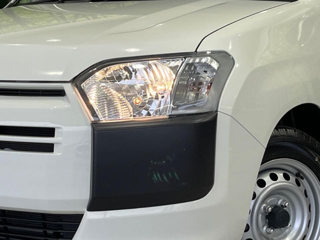 Toyota Probox Van 12