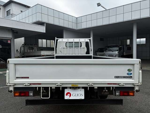 Mitsubishi Fuso Canter 7