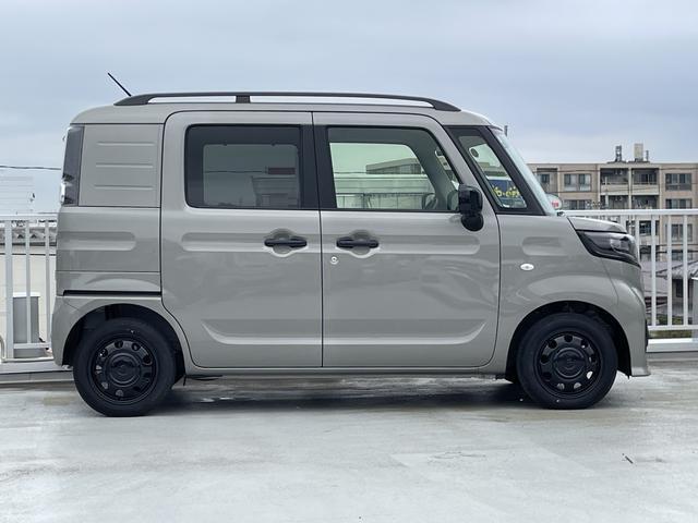 Suzuki Spacia Base 7