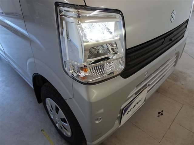 Suzuki Every 12