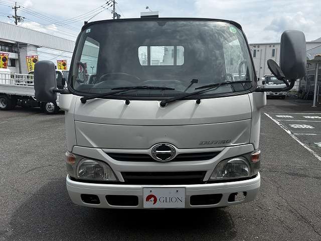 Hino Dutro 2