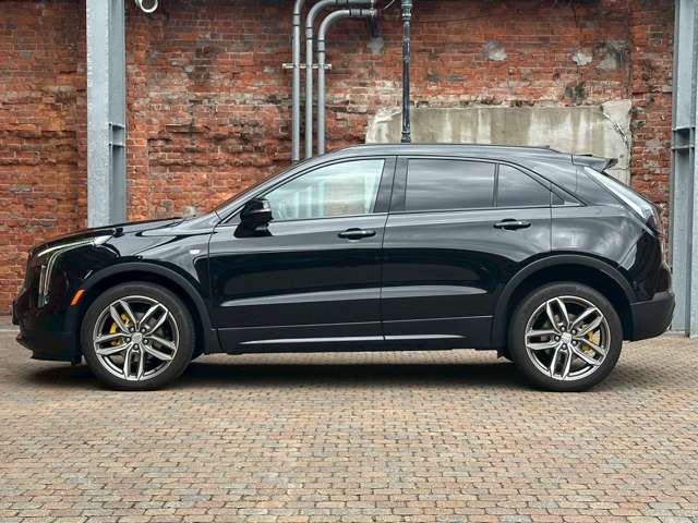 Cadillac XT4 10