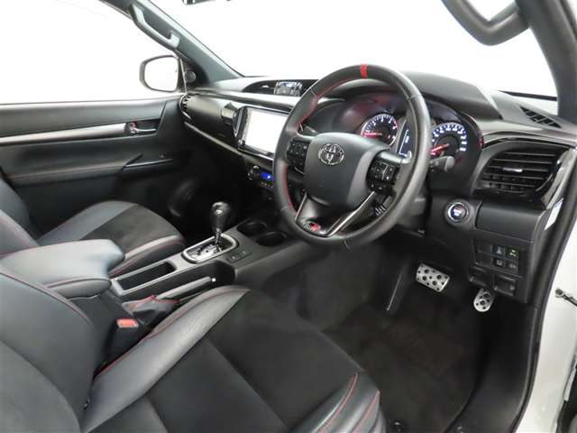 Toyota Hilux 11