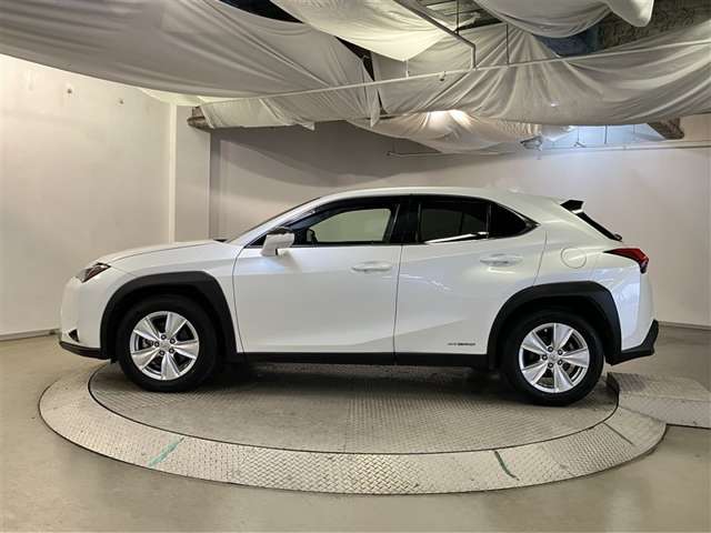 Lexus UX 4