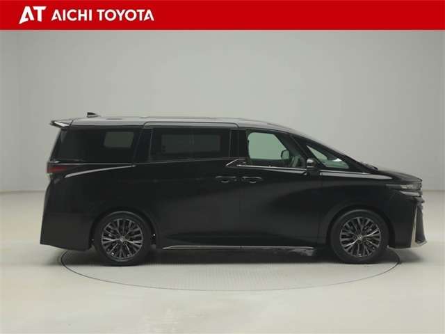 Toyota Vellfire 7