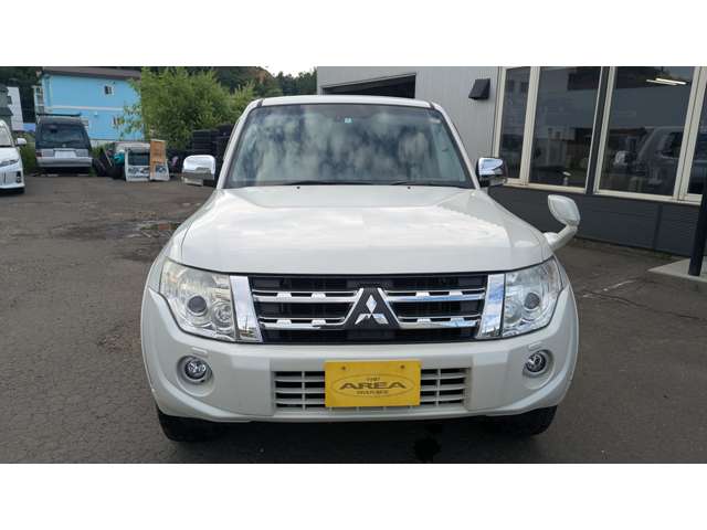 Mitsubishi Pajero 8