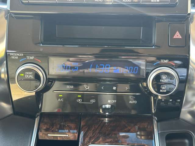 Toyota Alphard 11