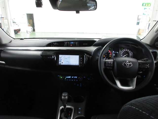 Toyota Hilux 8