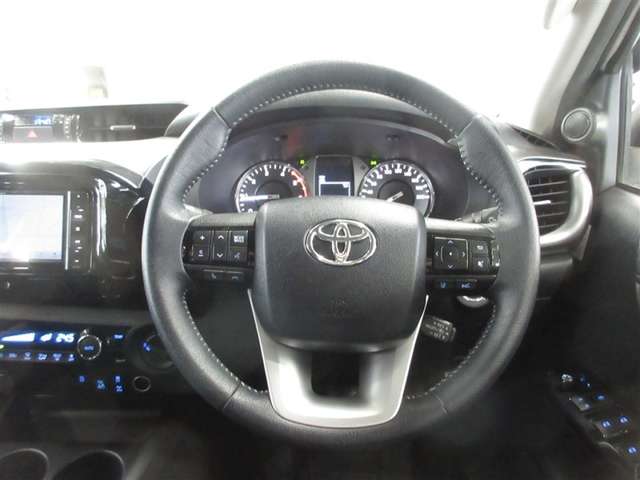 Toyota Hilux 9
