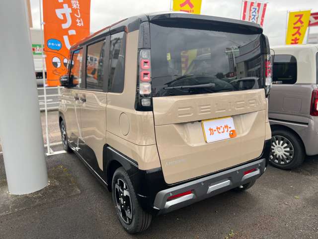 Mitsubishi Delica Mini 3