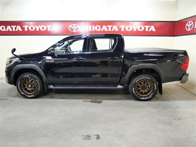 Toyota Hilux 2