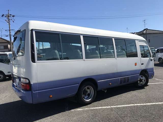 Toyota Coaster 6